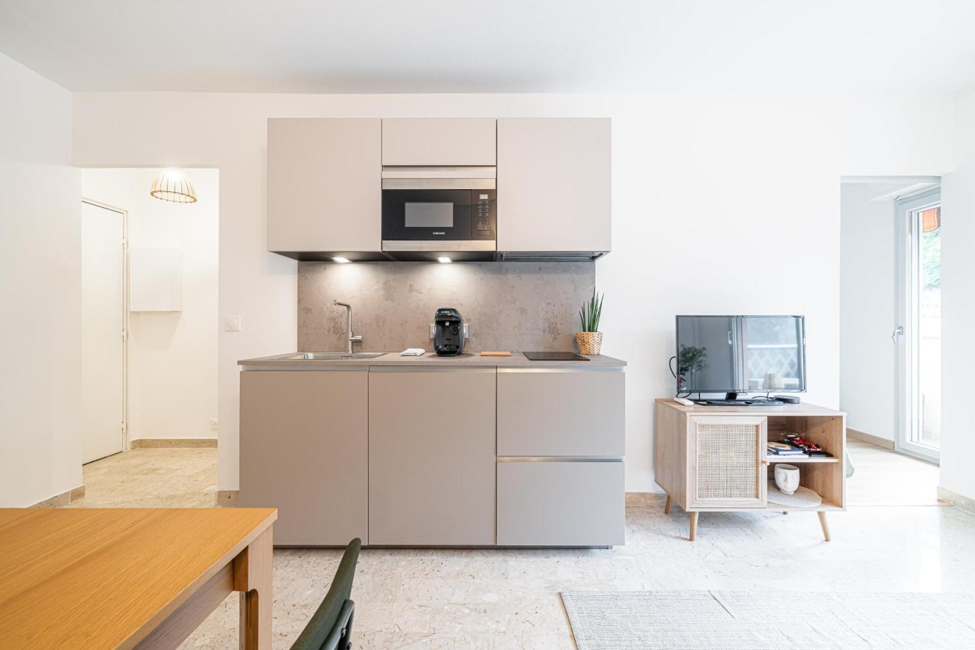 Appartement 2P Renove Avec Terrasse Au Port De نيس المظهر الخارجي الصورة